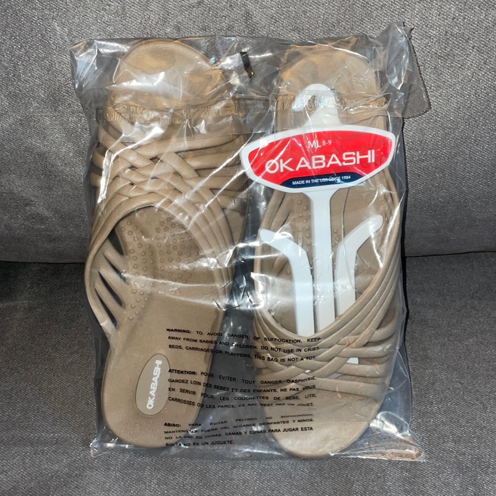 NEW OKABASHI Sandals.  Size M/L.  8-9.